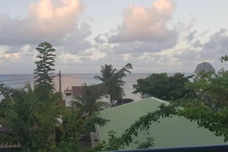 Le Chant Du Diamant Calme Vue Mer Et Plage A 50 M Le Diamant Luaran gambar